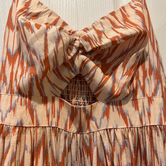 Nine West Hi-Low Women’s Dress. Size Medium. Terracotta, blue, and cream. - Picture 4 of 6